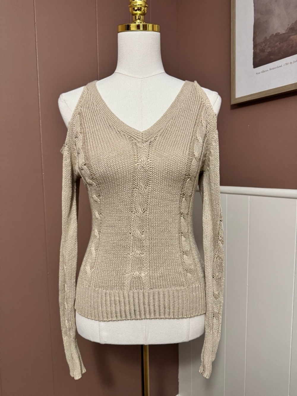 NWT Bebe Womens Cold Shoulder Cable Knit Sweater